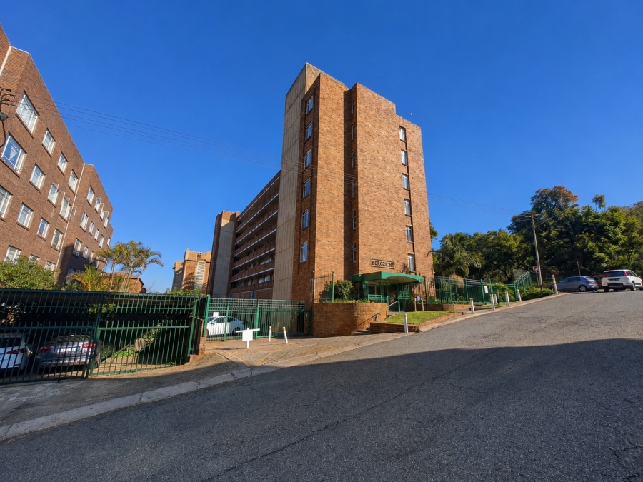 1 Bedroom Property for Sale in Wonderboom South Gauteng