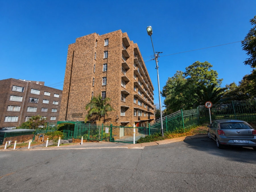 1 Bedroom Property for Sale in Wonderboom South Gauteng