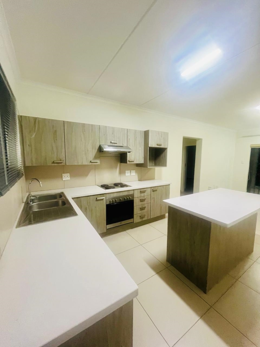 To Let 2 Bedroom Property for Rent in Carlswald Gauteng