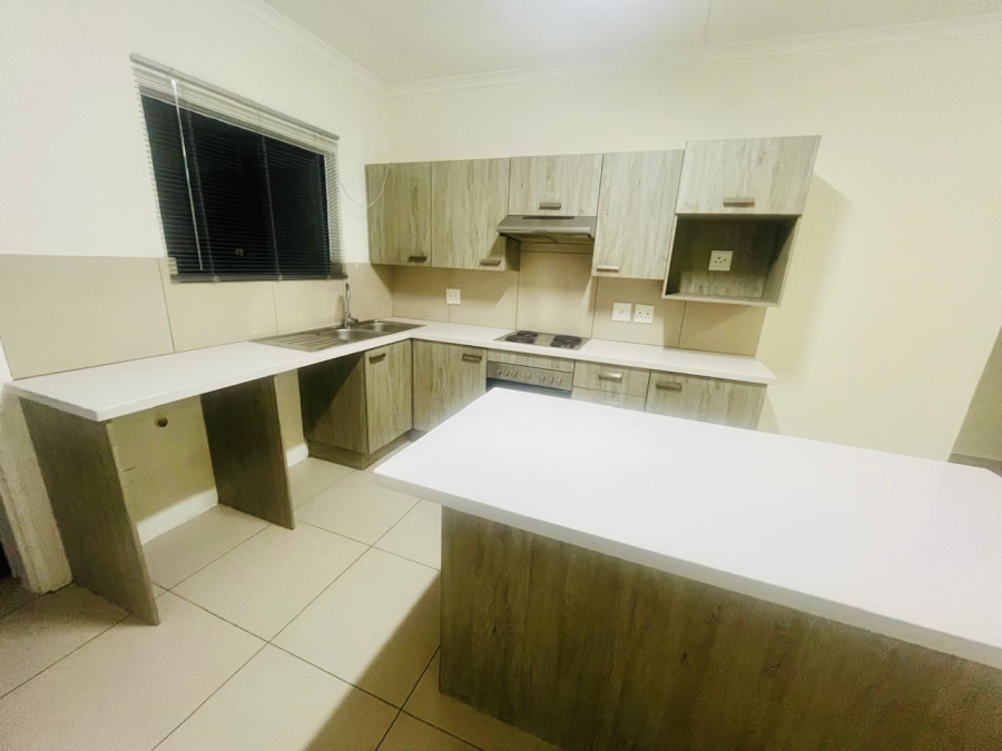 To Let 2 Bedroom Property for Rent in Carlswald Gauteng