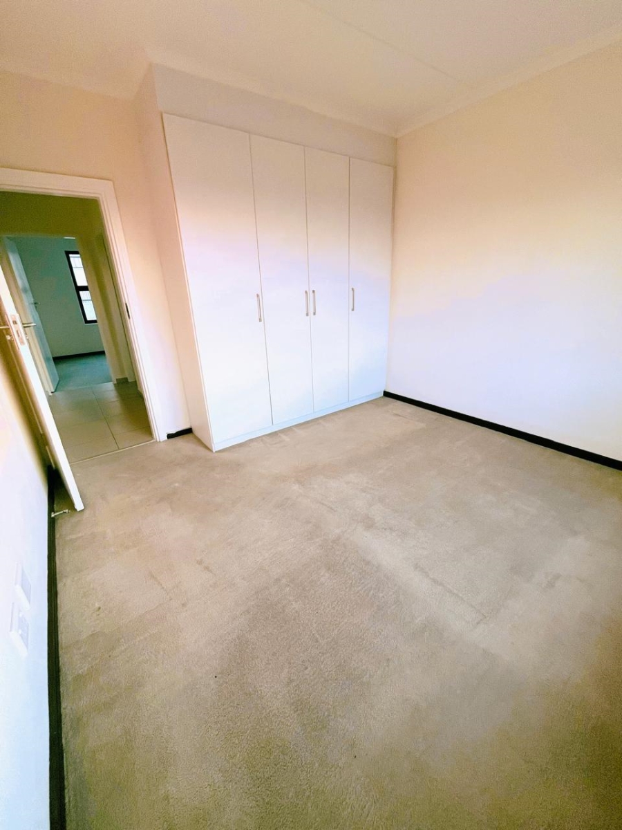 2 Bedroom Property for Sale in Carlswald Gauteng