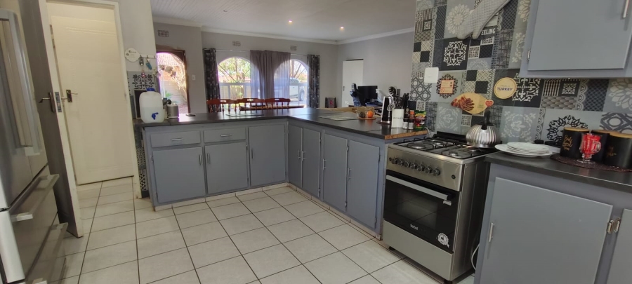 5 Bedroom Property for Sale in Culemborg Park Gauteng