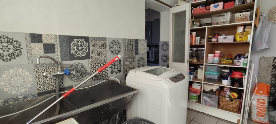 5 Bedroom Property for Sale in Culemborg Park Gauteng