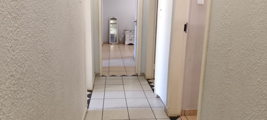 5 Bedroom Property for Sale in Culemborg Park Gauteng
