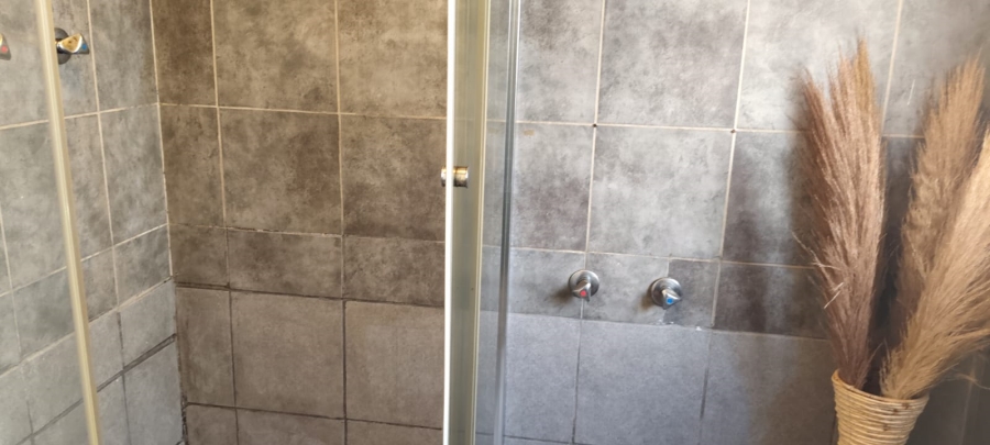 5 Bedroom Property for Sale in Culemborg Park Gauteng