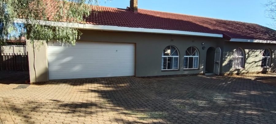 5 Bedroom Property for Sale in Culemborg Park Gauteng