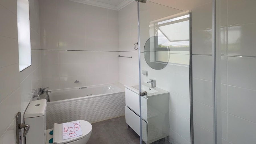 3 Bedroom Property for Sale in The Orchards Gauteng