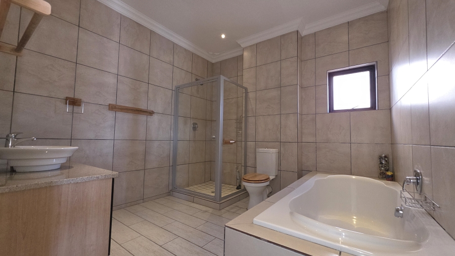 3 Bedroom Property for Sale in Eldo Ridge Estate Gauteng