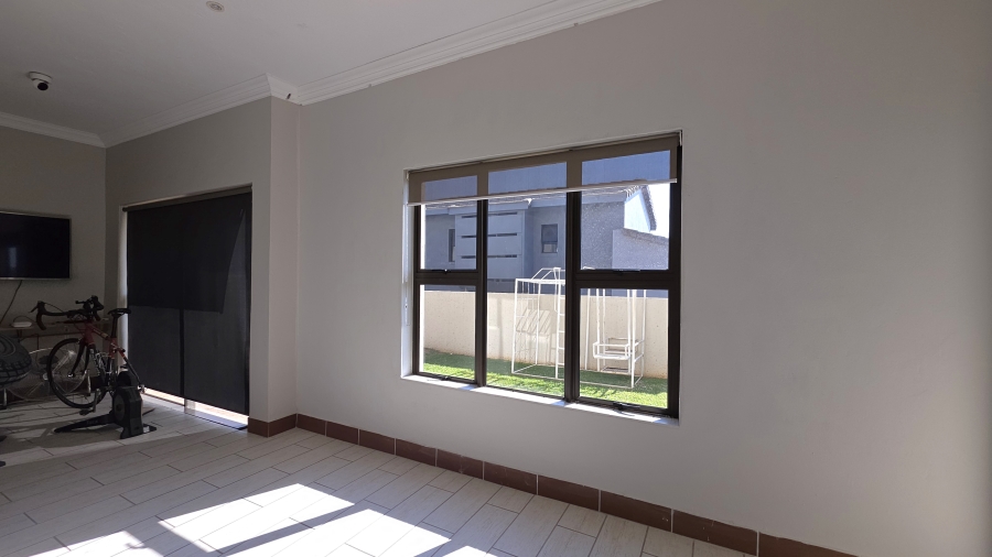 3 Bedroom Property for Sale in Eldo Ridge Estate Gauteng