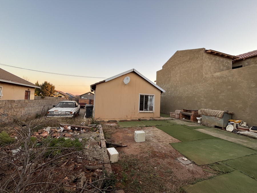 2 Bedroom Property for Sale in Protea Glen Gauteng