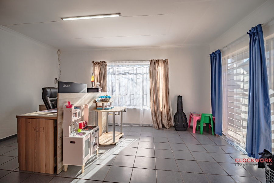 4 Bedroom Property for Sale in Marlands Gauteng