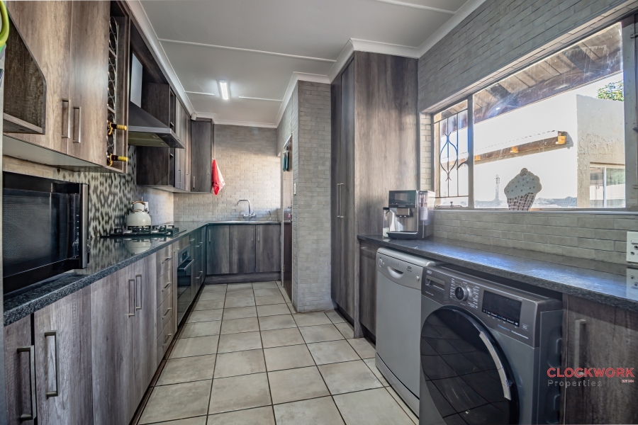 4 Bedroom Property for Sale in Marlands Gauteng