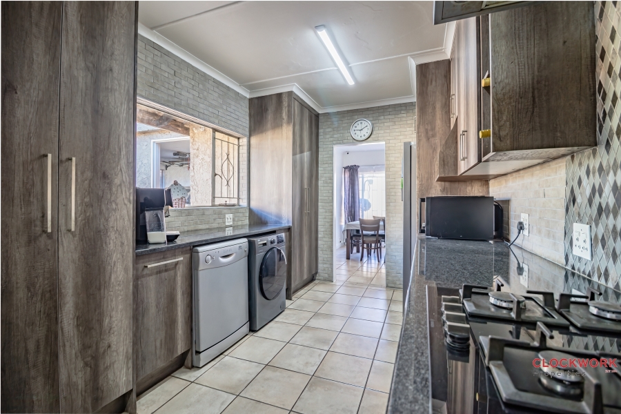 4 Bedroom Property for Sale in Marlands Gauteng