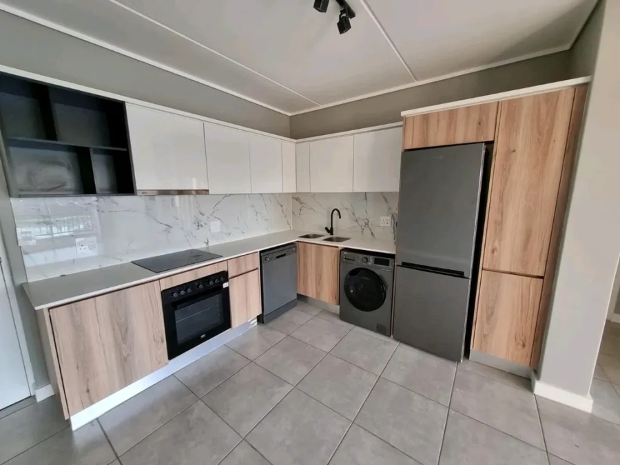 To Let 2 Bedroom Property for Rent in Waterfall Gauteng