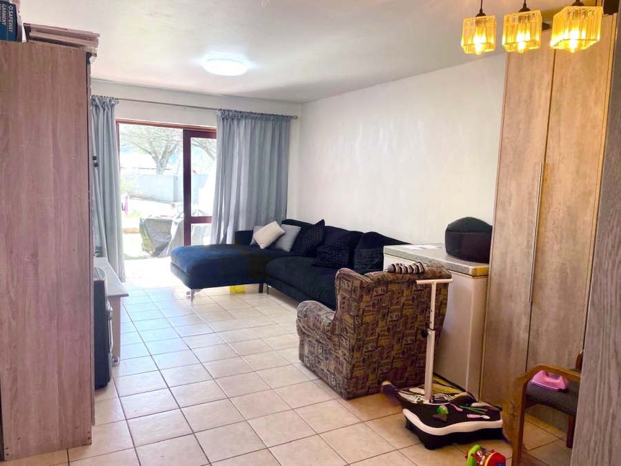 2 Bedroom Property for Sale in Lakefield Gauteng