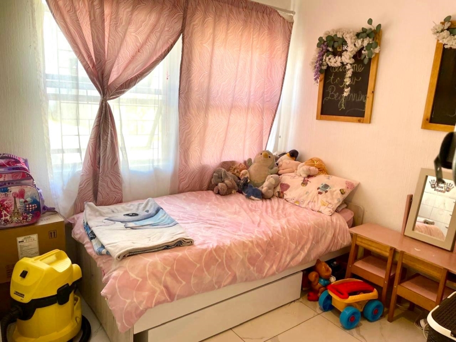 2 Bedroom Property for Sale in Lakefield Gauteng