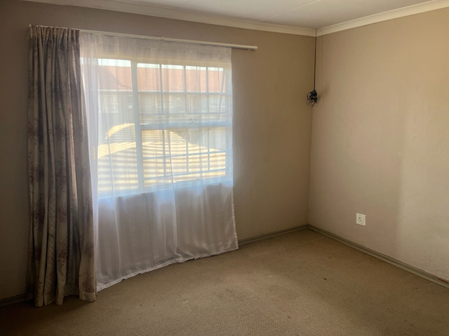 To Let 3 Bedroom Property for Rent in Meyersdal Gauteng