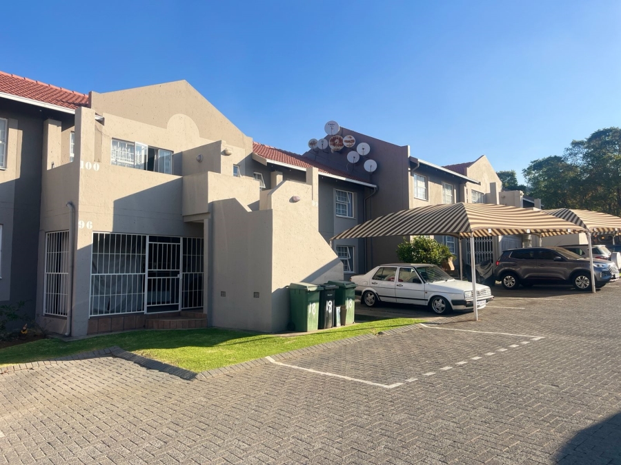 To Let 3 Bedroom Property for Rent in Meyersdal Gauteng