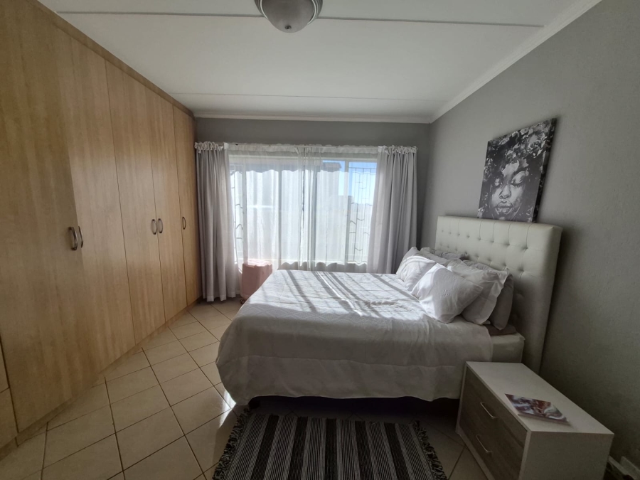 2 Bedroom Property for Sale in Dalpark Gauteng