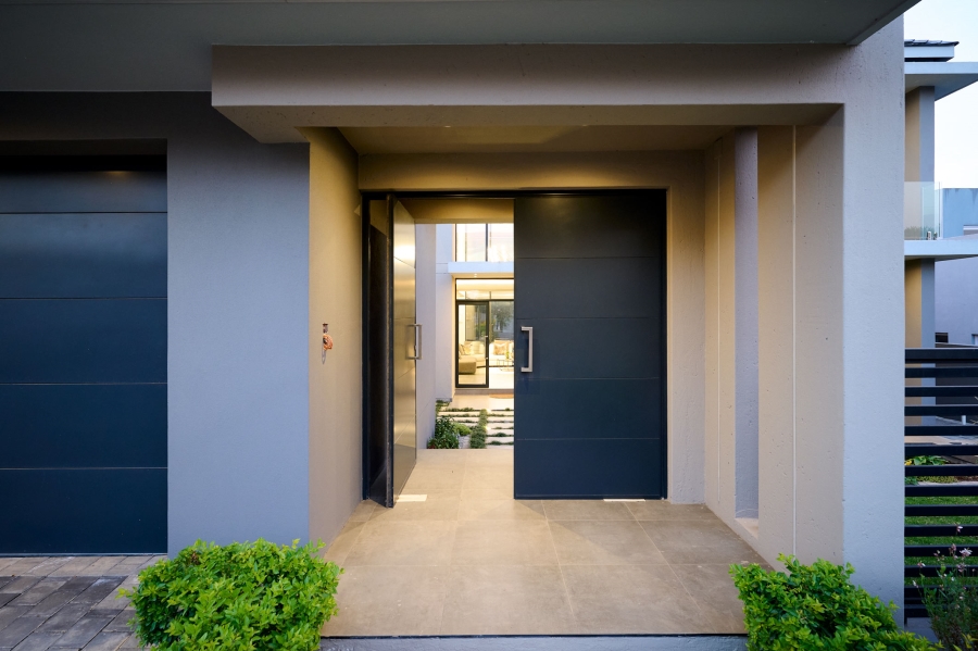 4 Bedroom Property for Sale in Waterfall Country Estate Gauteng
