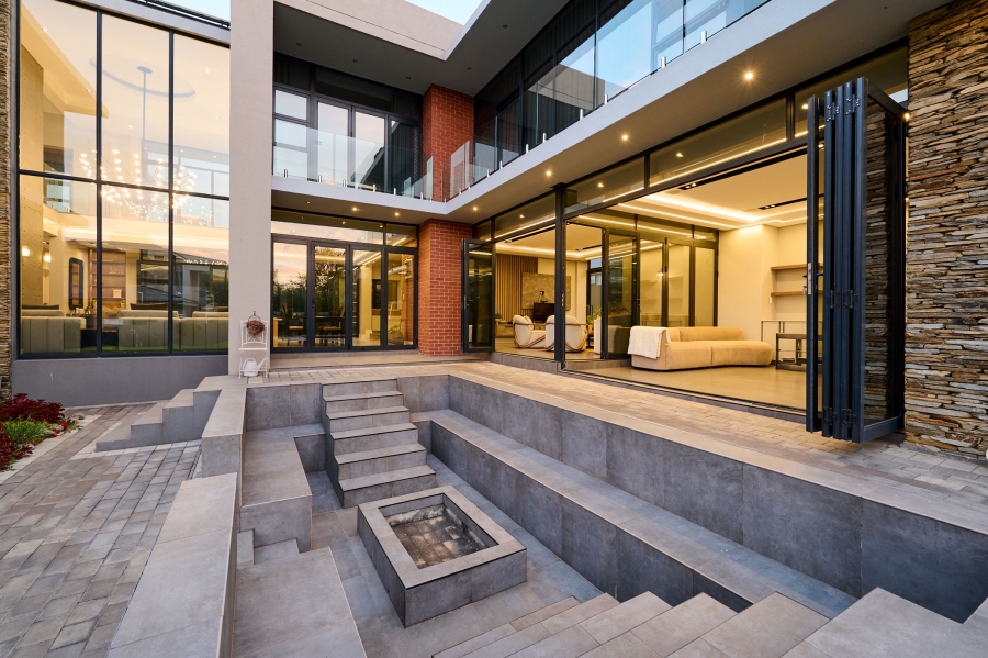 4 Bedroom Property for Sale in Waterfall Country Estate Gauteng