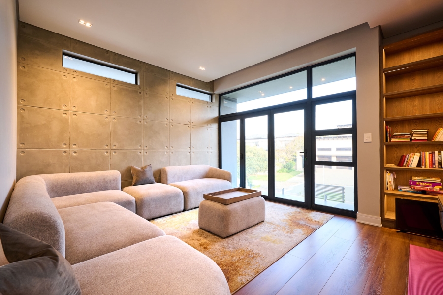 4 Bedroom Property for Sale in Waterfall Country Estate Gauteng