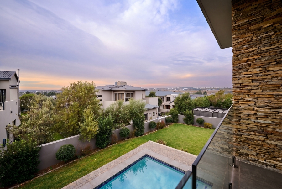 4 Bedroom Property for Sale in Waterfall Country Estate Gauteng