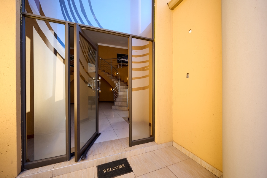 5 Bedroom Property for Sale in Carlswald North Estate Gauteng