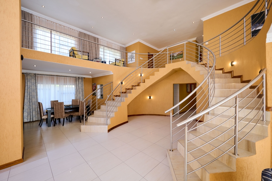 5 Bedroom Property for Sale in Carlswald North Estate Gauteng