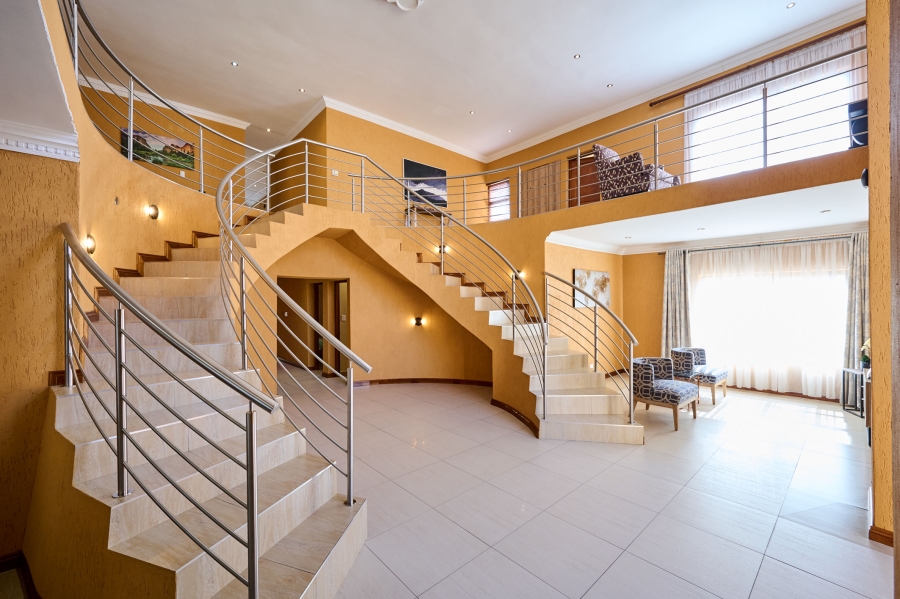 5 Bedroom Property for Sale in Carlswald North Estate Gauteng