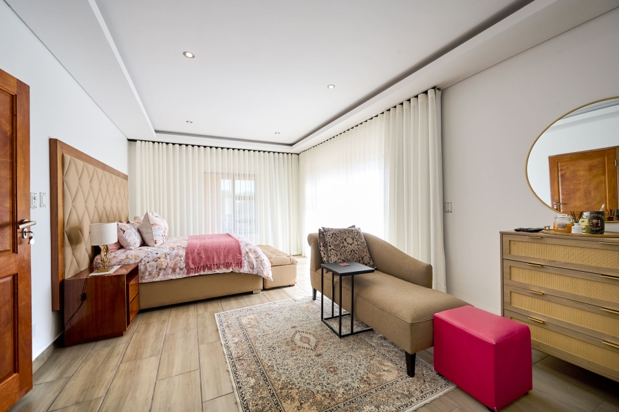5 Bedroom Property for Sale in Carlswald North Estate Gauteng