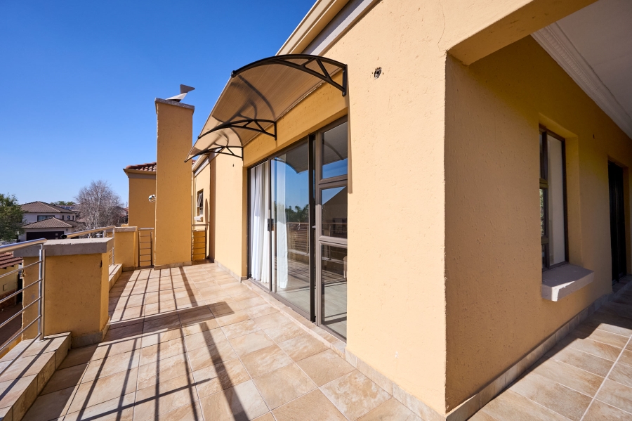 5 Bedroom Property for Sale in Carlswald North Estate Gauteng