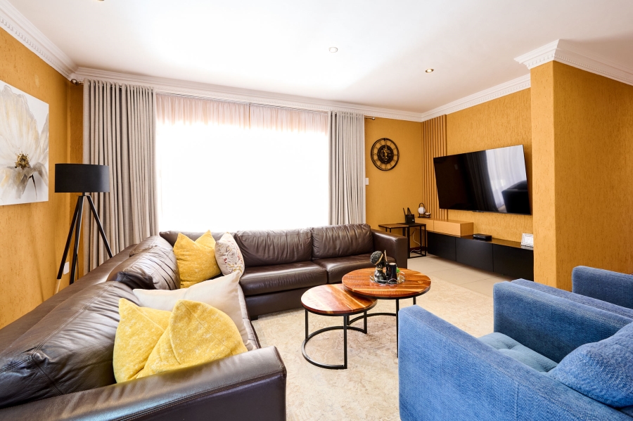 5 Bedroom Property for Sale in Carlswald North Estate Gauteng