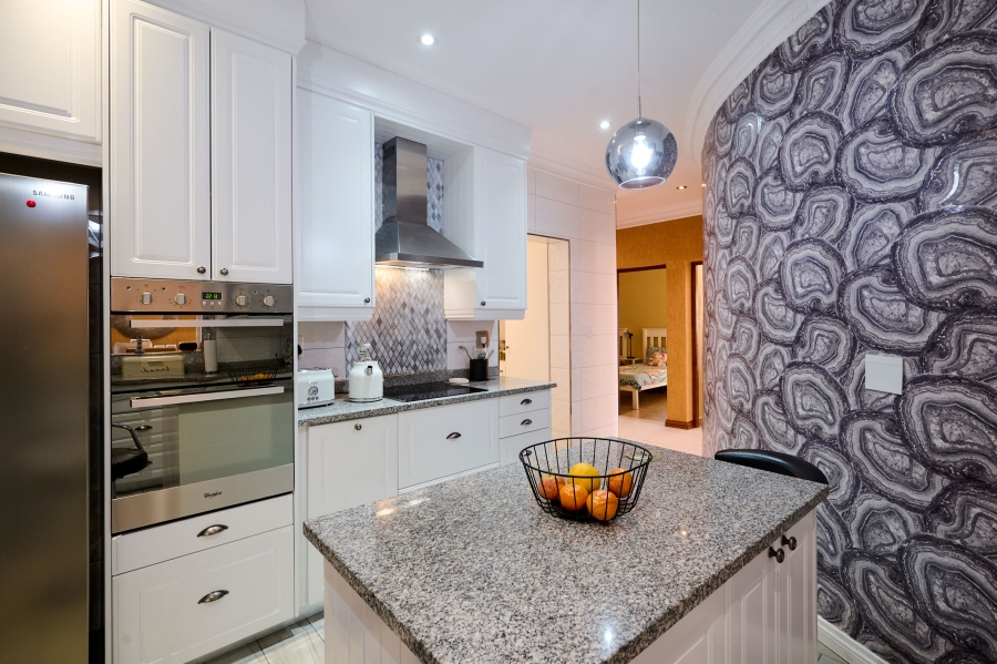 5 Bedroom Property for Sale in Carlswald North Estate Gauteng