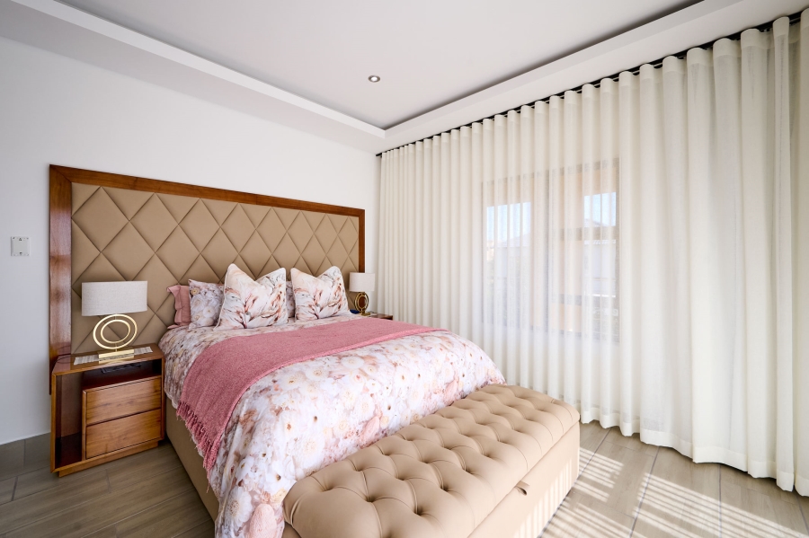 5 Bedroom Property for Sale in Carlswald North Estate Gauteng