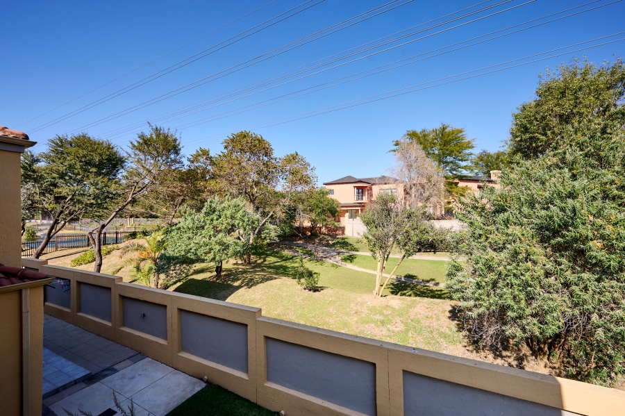 5 Bedroom Property for Sale in Carlswald North Estate Gauteng