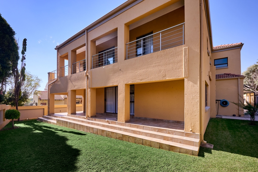 5 Bedroom Property for Sale in Carlswald North Estate Gauteng