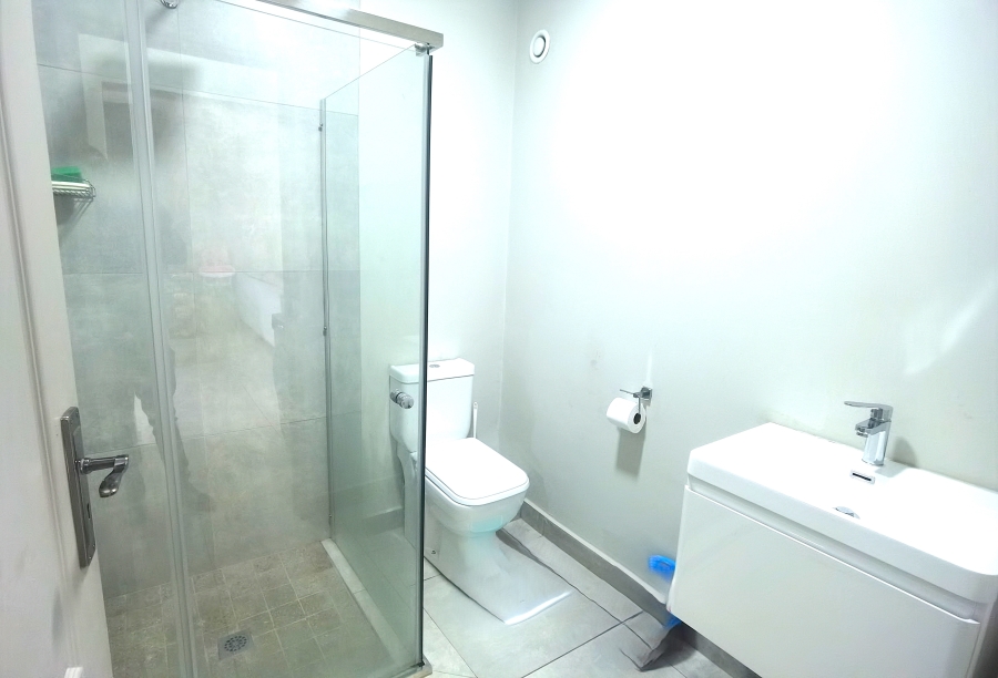 2 Bedroom Property for Sale in Die Hoewes Gauteng