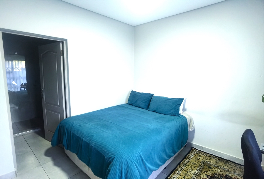 2 Bedroom Property for Sale in Die Hoewes Gauteng
