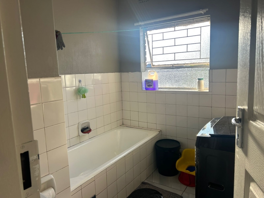 2 Bedroom Property for Sale in Edleen Gauteng