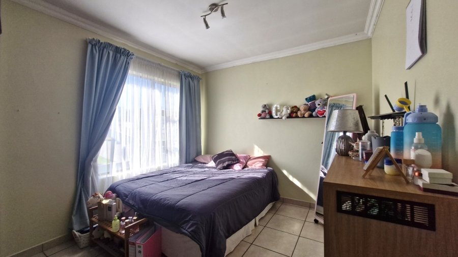 4 Bedroom Property for Sale in Amberfield Gauteng