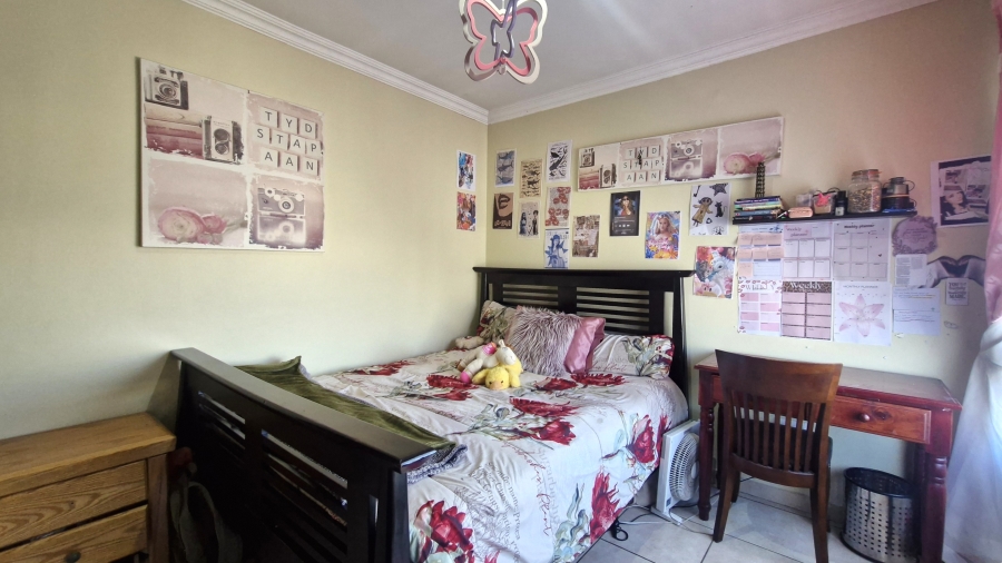 4 Bedroom Property for Sale in Amberfield Gauteng