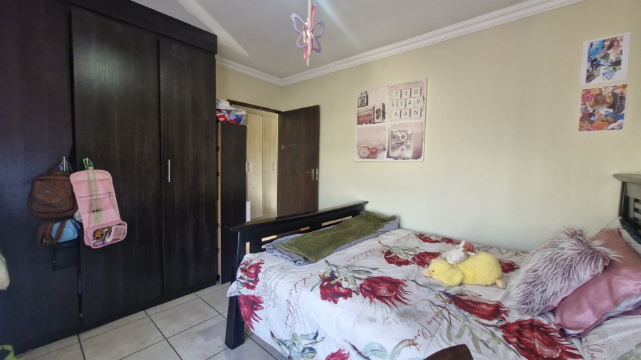 4 Bedroom Property for Sale in Amberfield Gauteng