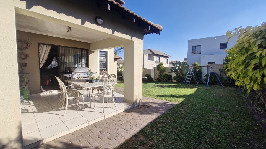 4 Bedroom Property for Sale in Amberfield Gauteng