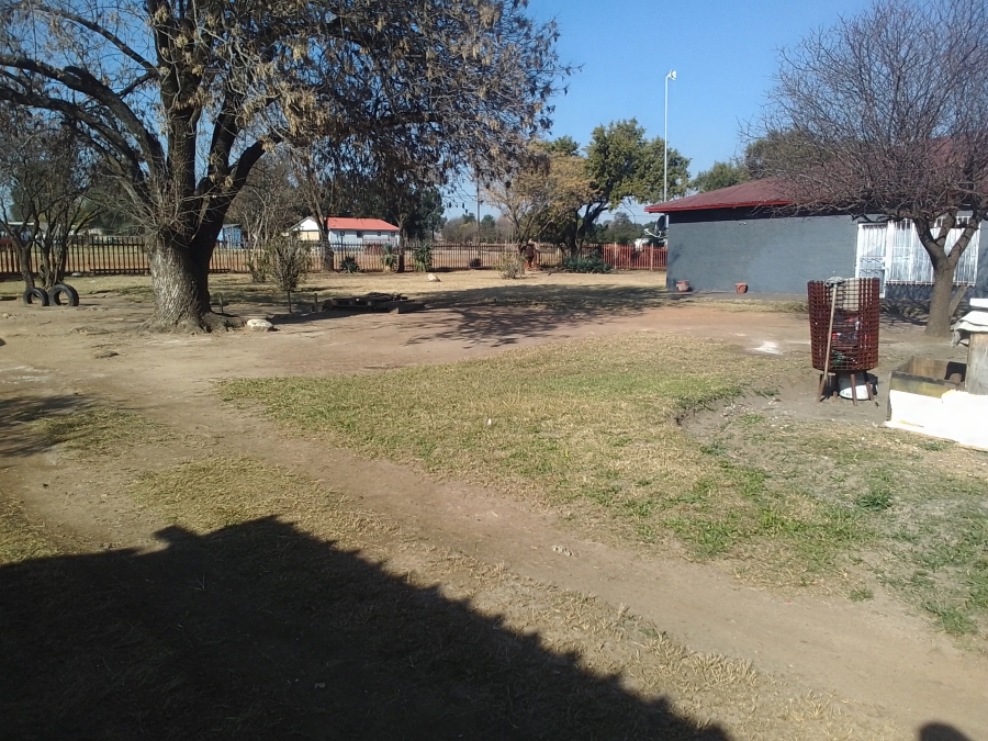 4 Bedroom Property for Sale in Theoville Gauteng