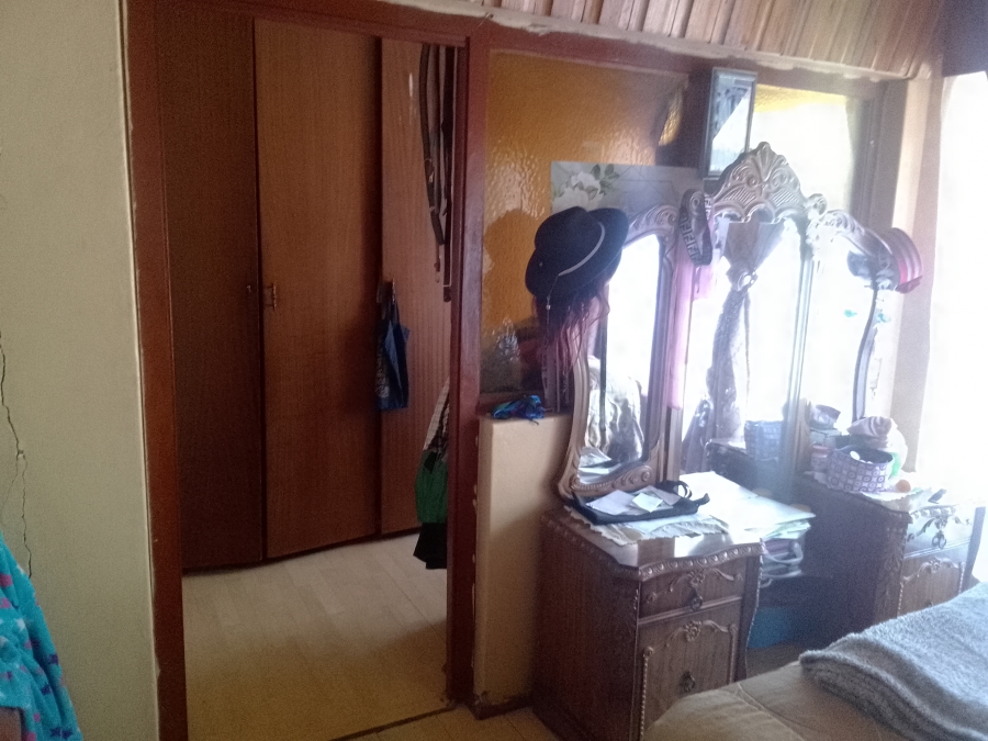 4 Bedroom Property for Sale in Theoville Gauteng
