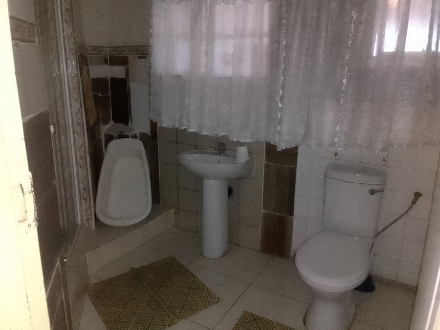 4 Bedroom Property for Sale in Theoville Gauteng