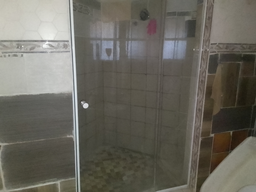 4 Bedroom Property for Sale in Theoville Gauteng