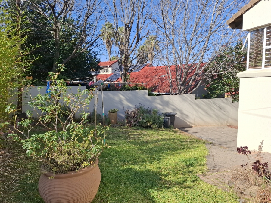 To Let 3 Bedroom Property for Rent in Faerie Glen Gauteng