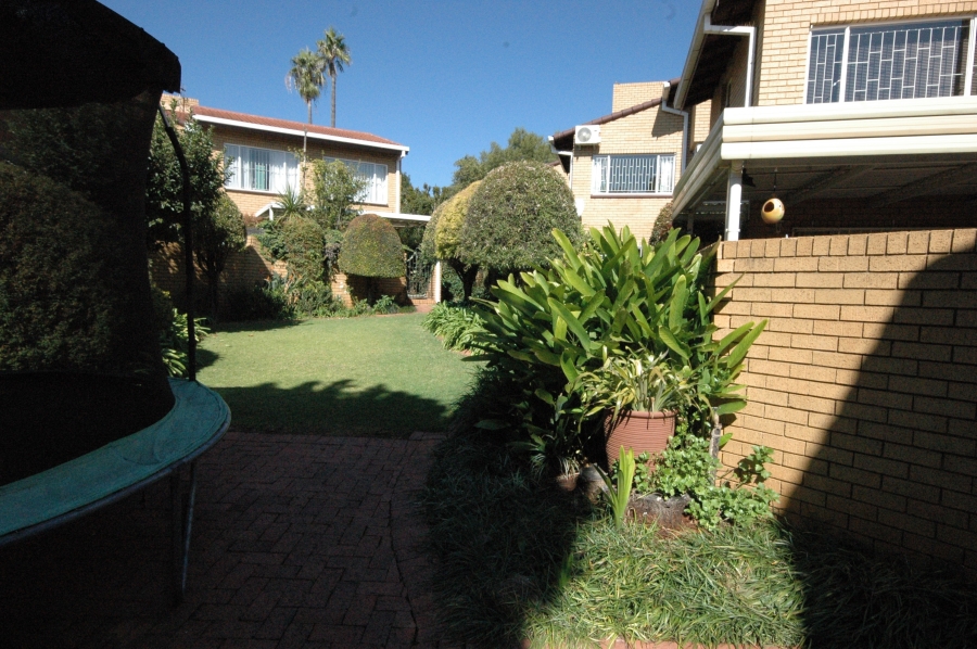 3 Bedroom Property for Sale in Faerie Glen Gauteng